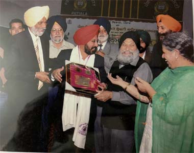 Shiromani Sahitak Purskar to Varinder Walia by Language Deparment, Punjab